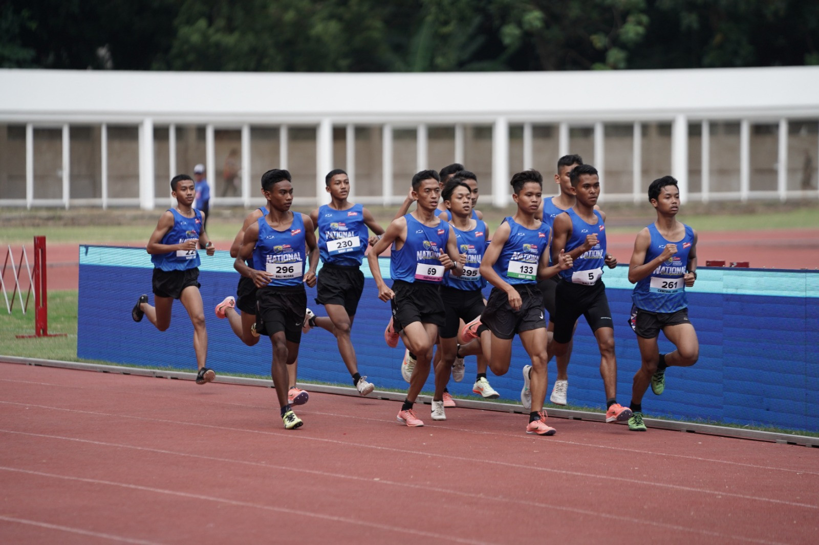 Final perlombaan lari jarak menengah dalam SAC Indonesia
